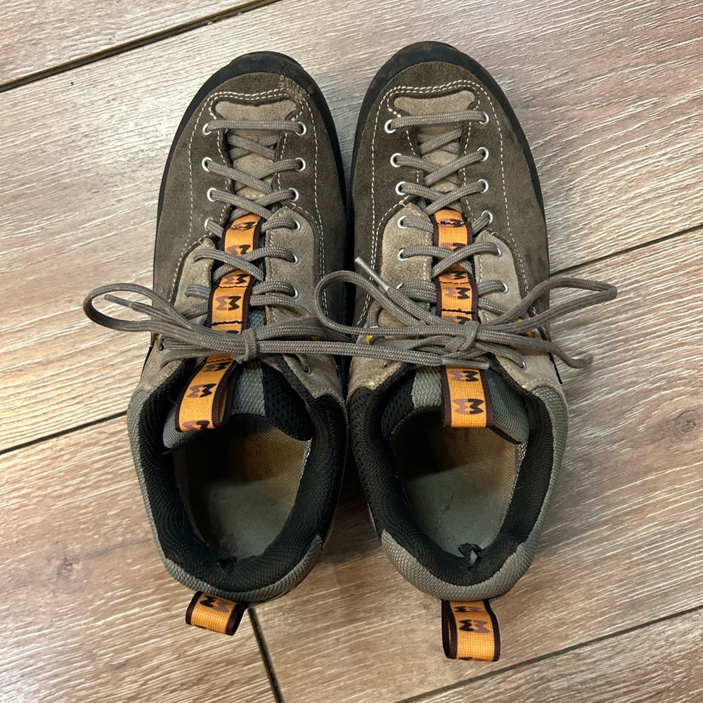 Vibrant women’s Brown and Orange athletic shoes